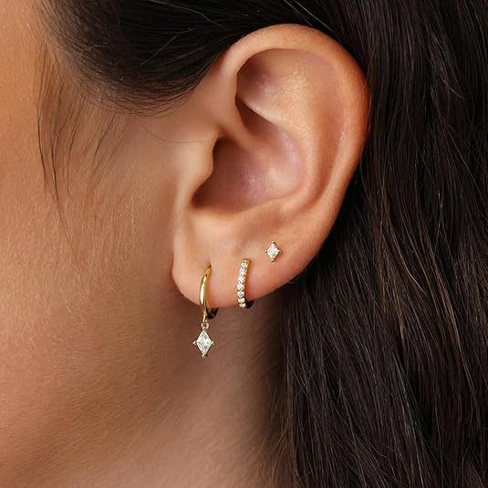 Damen Ohrstecker-Set mit funkelnden Schmetterlings- und Glitzerakzenten Shop Nory