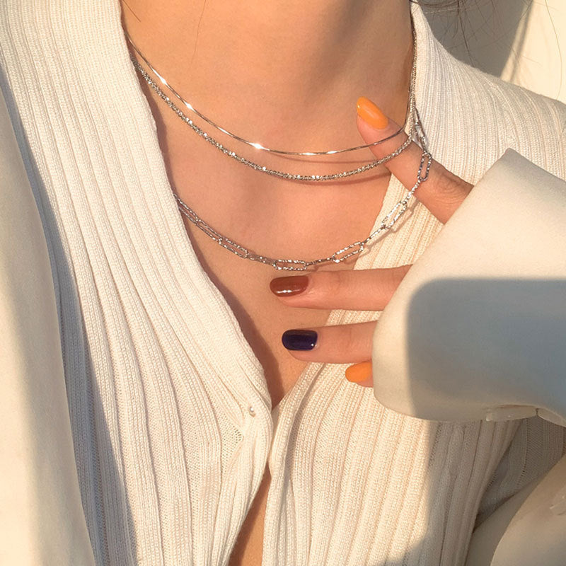 Damen Halskette mit modernem Gliederdesign und filigranen Akzenten Shop Nory