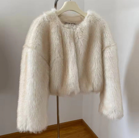 Damen Cropped Kunstpelz‑Bomber mit rundem Ausschnitt, weich fallendem Hochflor und kastiger Silhouette Shop Nory