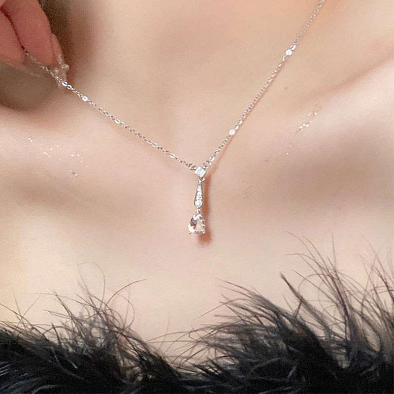 Damen Eleganter Kragenanhänger aus Echt Silber mit Kristall Shop Nory