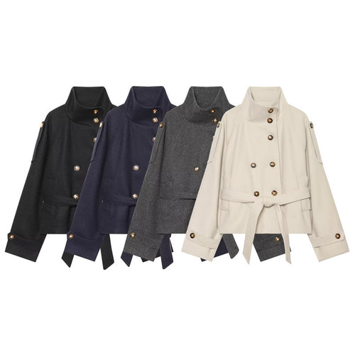 Damen Kurzjacke im Boxy-Cut mit hohem Stehkragen, Taillengürtel und Zierknopfleiste Shop Nory