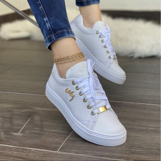 Damen Freizeitsneaker mit atmungsaktivem Obermaterial und modischen Zierelementen