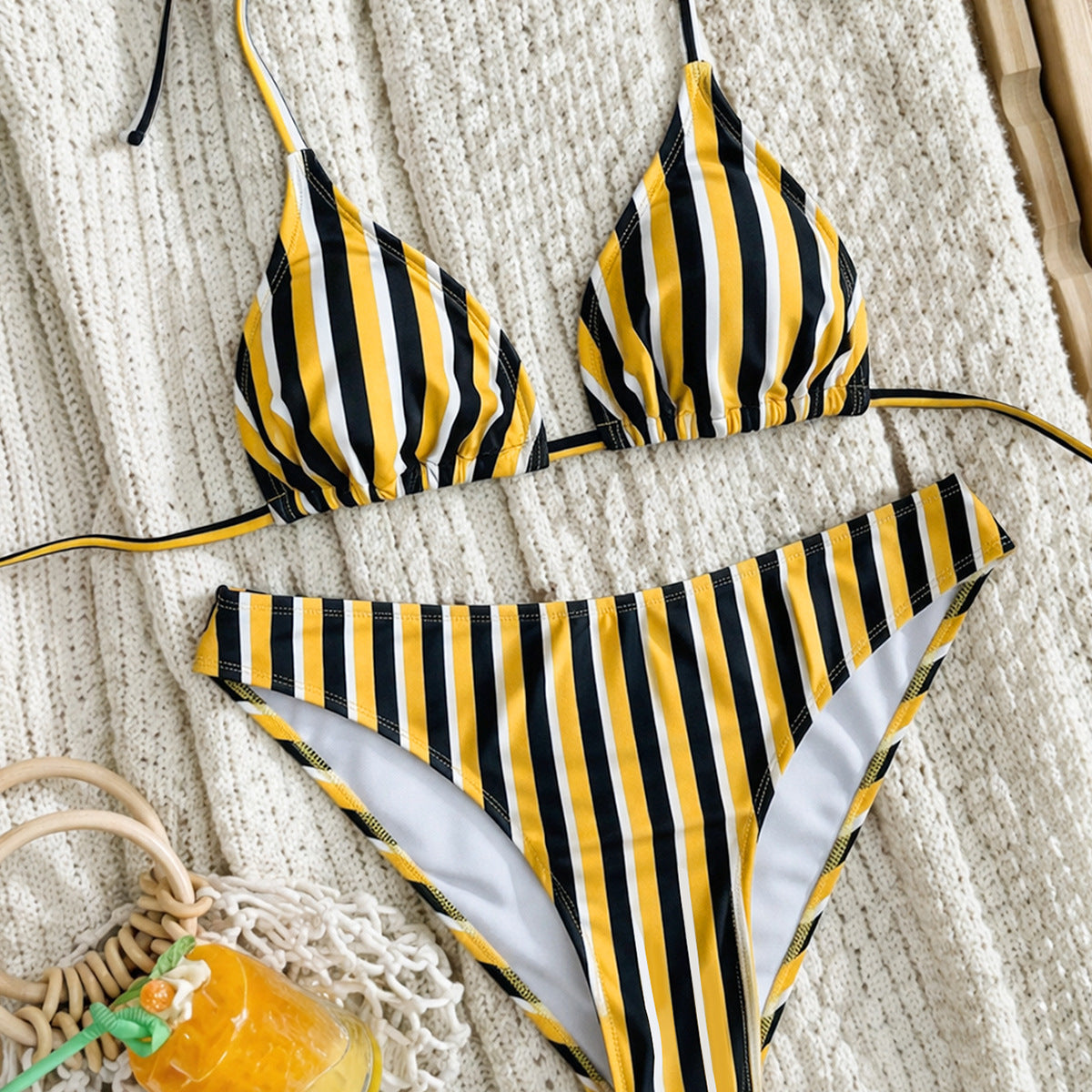 Damen Triangel Bikini mit seitlichen Streifen