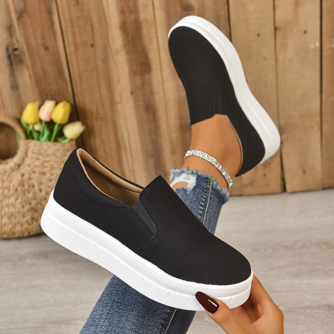 Damen Slip-On Sneakers mit komfortabler Polsterung und rutschfester Sohle