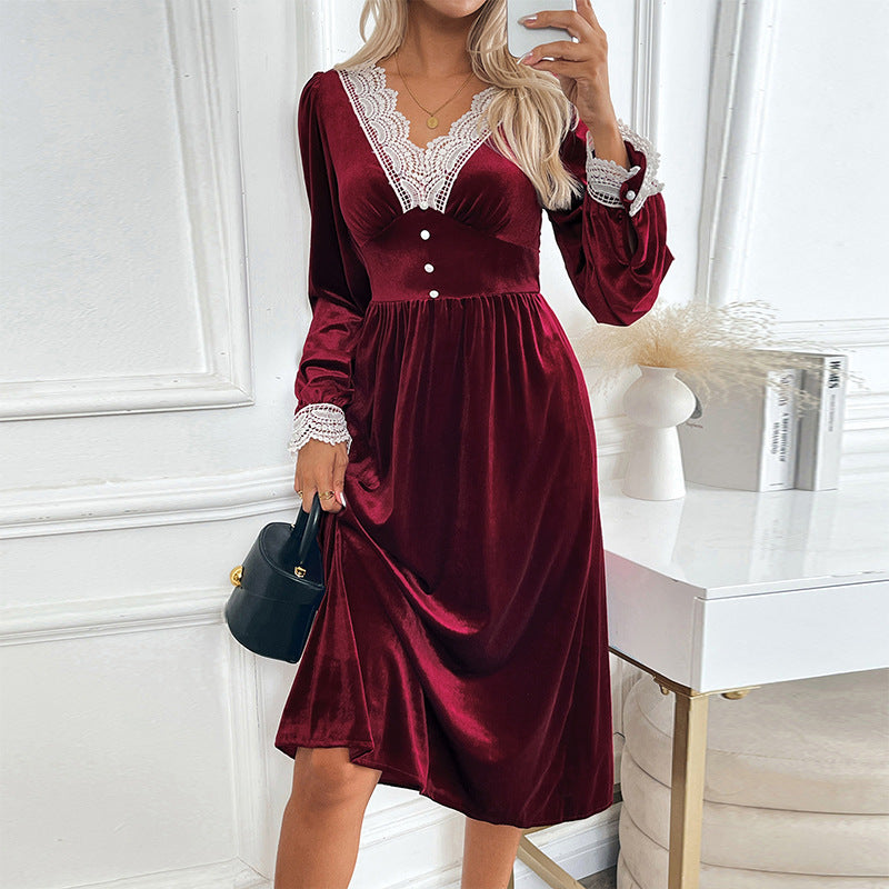 Damen Samt-Midikleid mit Spitzen‑V-Ausschnitt, tailliertem Empire‑Schnitt und Zierknöpfen Shop Nory