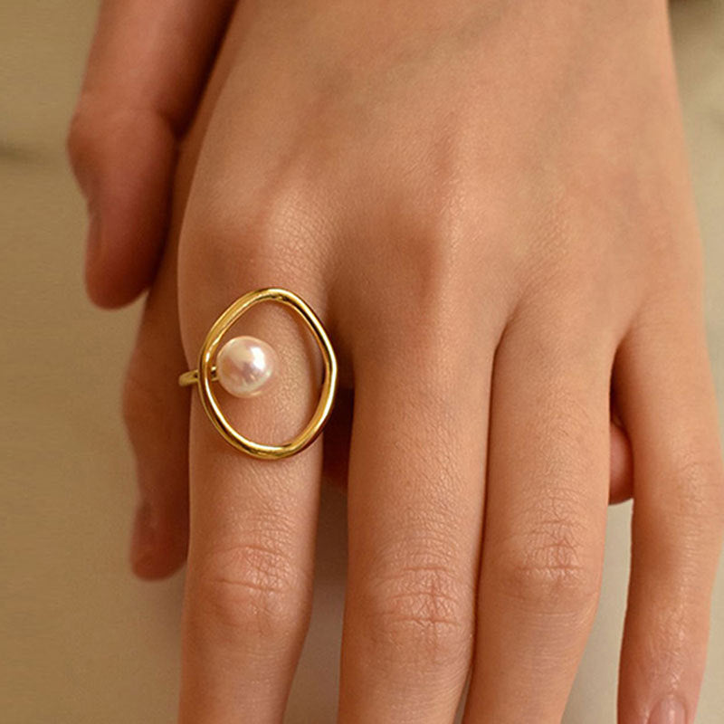 Damenring mit edler Perle und modernem Design Shop Nory