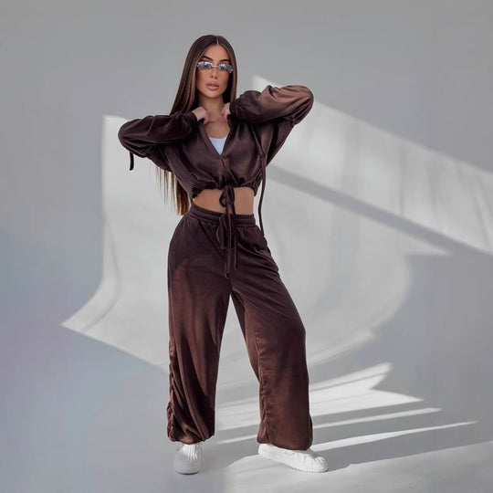 Damen Cropped Kapuzen-Sweatshirt mit Kordelzug am Saum und weite Raffung-Loungehose Shop Nory