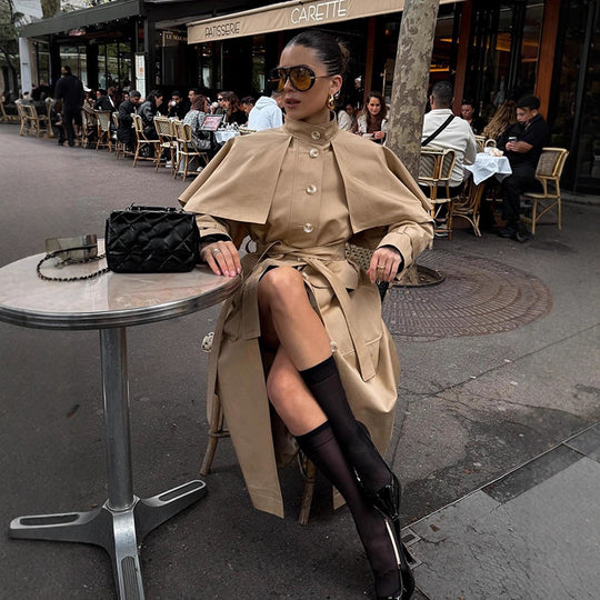Damen Langer Trenchcoat mit Capelet, Taillengürtel und Sturmkragen Shop Nory
