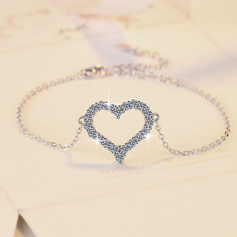 Damenarmband mit funkelndem Herzanhänger aus Zirkonia Shop Nory