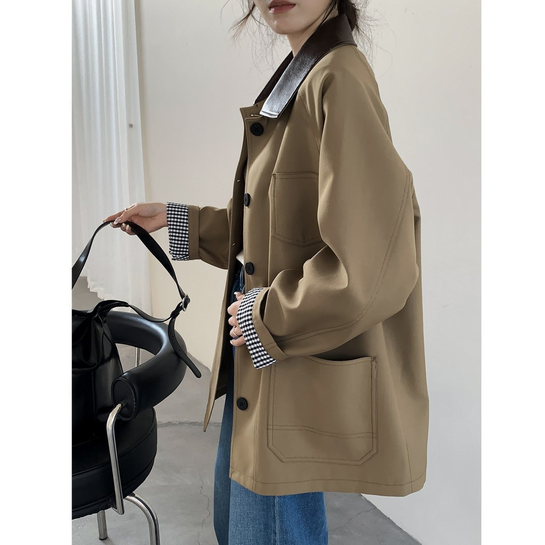 Damen Oversize Kurzjacke im Trenchstil mit Lederoptik-Kragen und karierten Umschlagmanschetten Shop Nory