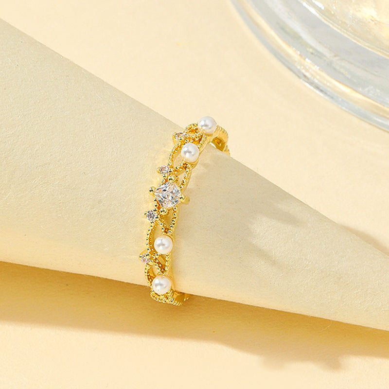 Damen Eleganter und stilvoller Ring mit Kristallen und Perlen Shop Nory