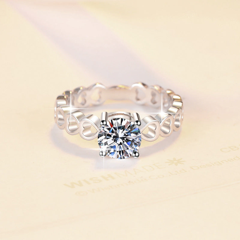 Damenring mit Herzdesign und strahlendem Zirkonia Shop Nory