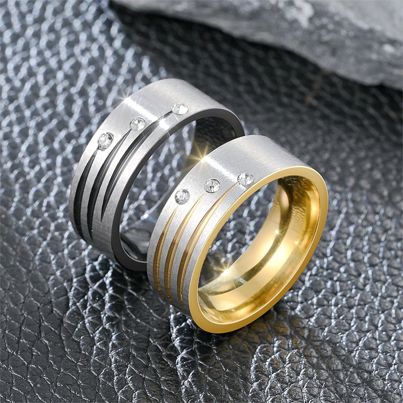 Herren Ring mit eleganter, hochglänzender Oberfläche und funkelndem Zirkonia-Besatz Shop Nory