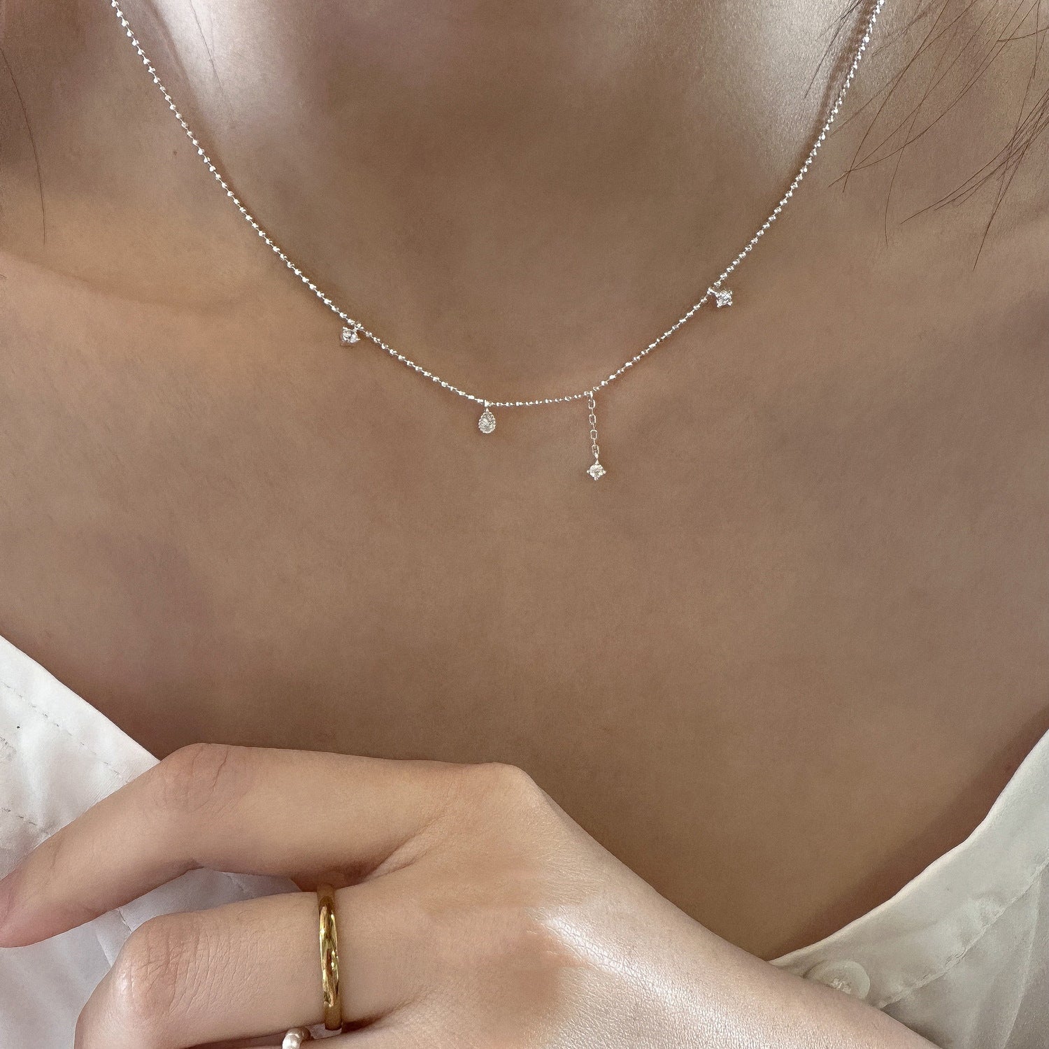 Damen zarte Halskette mit funkelnden Anhängern Shop Nory