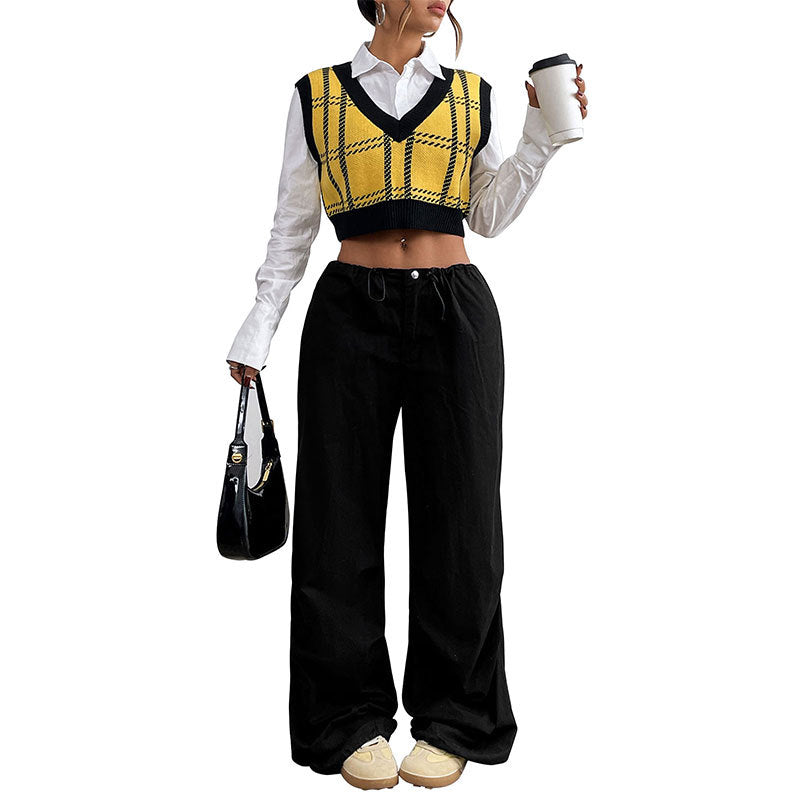 Damen Kurzgeschnittener Strickpullunder mit tiefem V-Ausschnitt und Glencheck-Karo Shop Nory