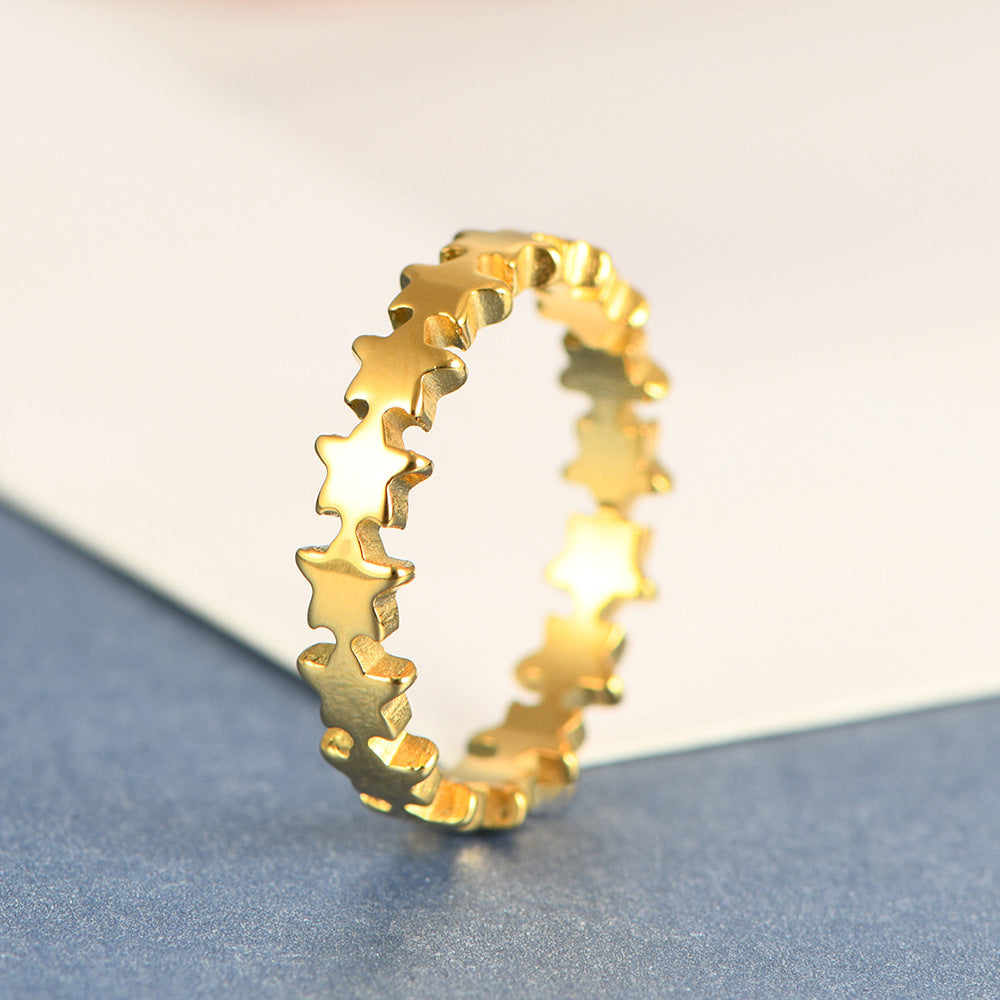 Damen Ring mit stilvollem Sternenmuster Shop Nory