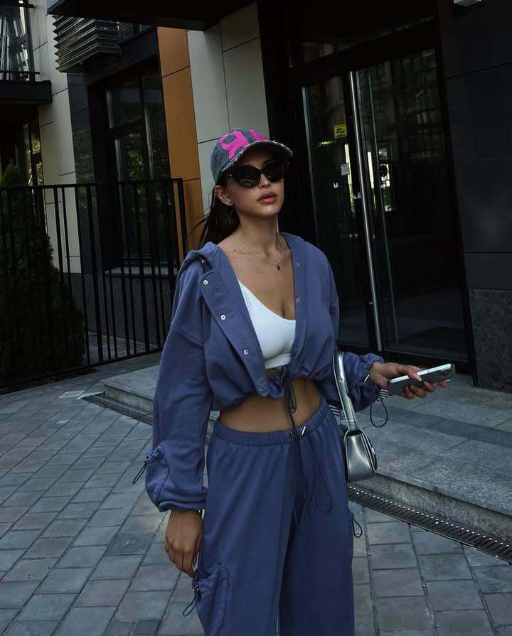 Damen Loungewear-Set mit Oversize-Kapuzenjacke und taillenhohen Sweatpants Shop Nory