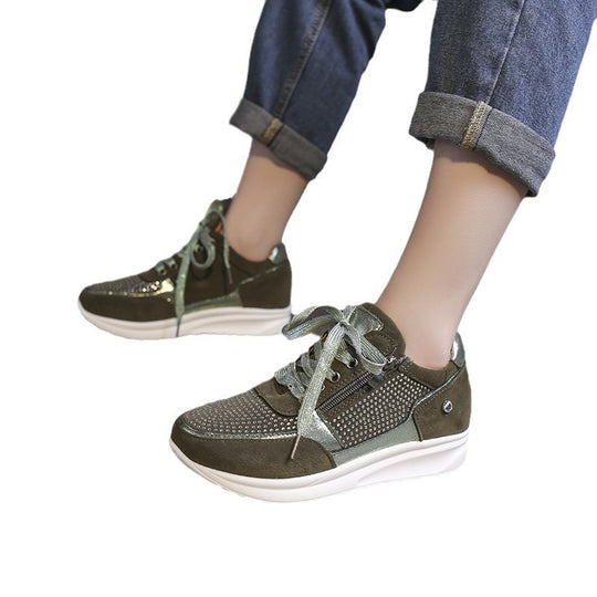 Damen Sneaker mit Keilsohle, Reißverschluss und Metallic-Details Shop Nory
