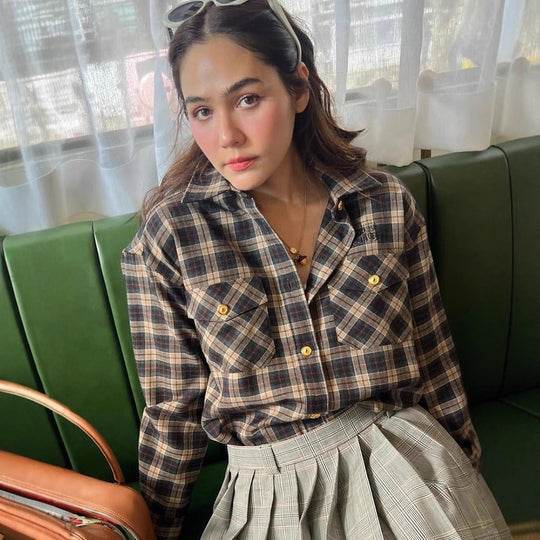 Damen Kariertes Overshirt mit Brusttaschen und goldenen Druckknöpfen Shop Nory