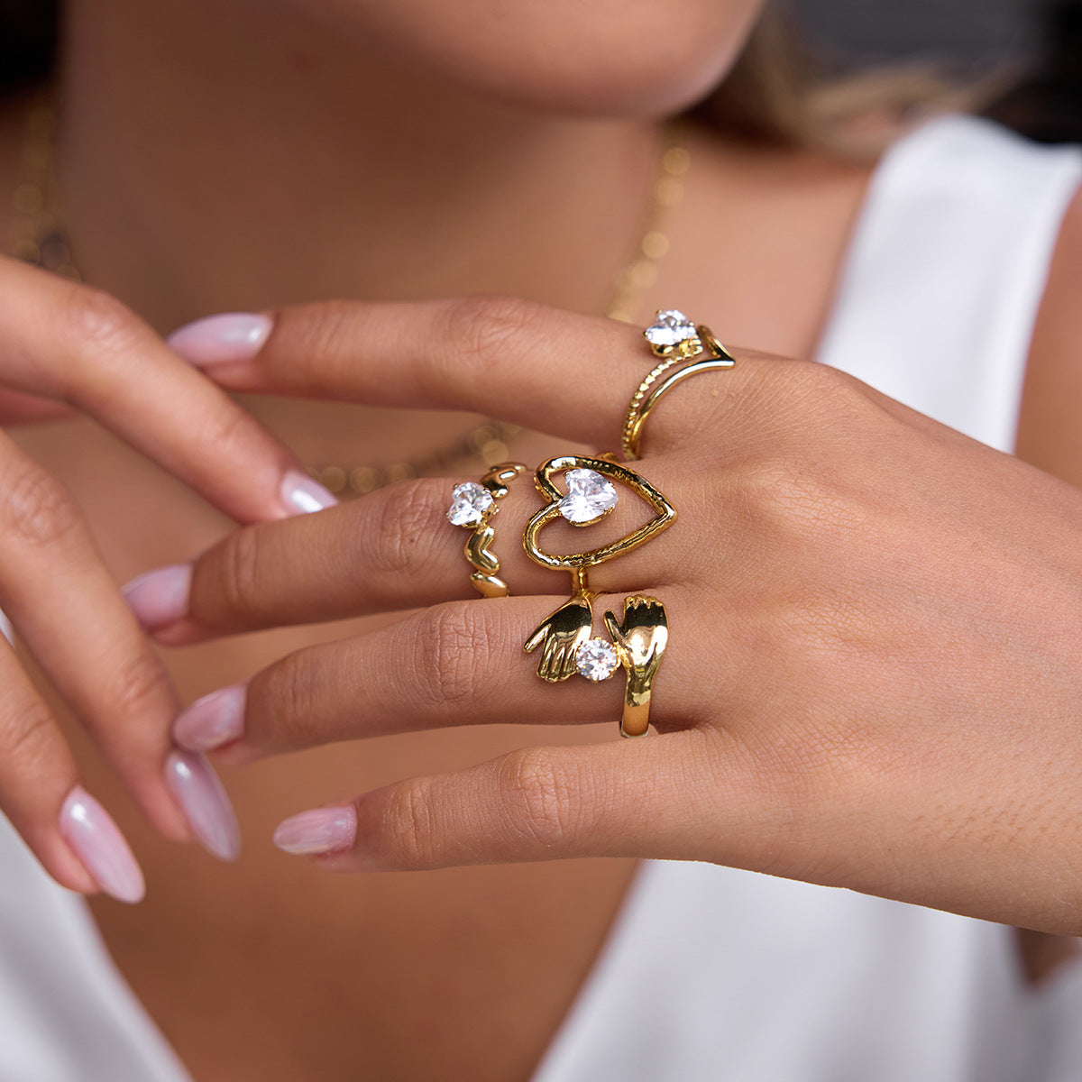 Damen eleganter Ring mit funkelndem Zirkonia-Shop Nory