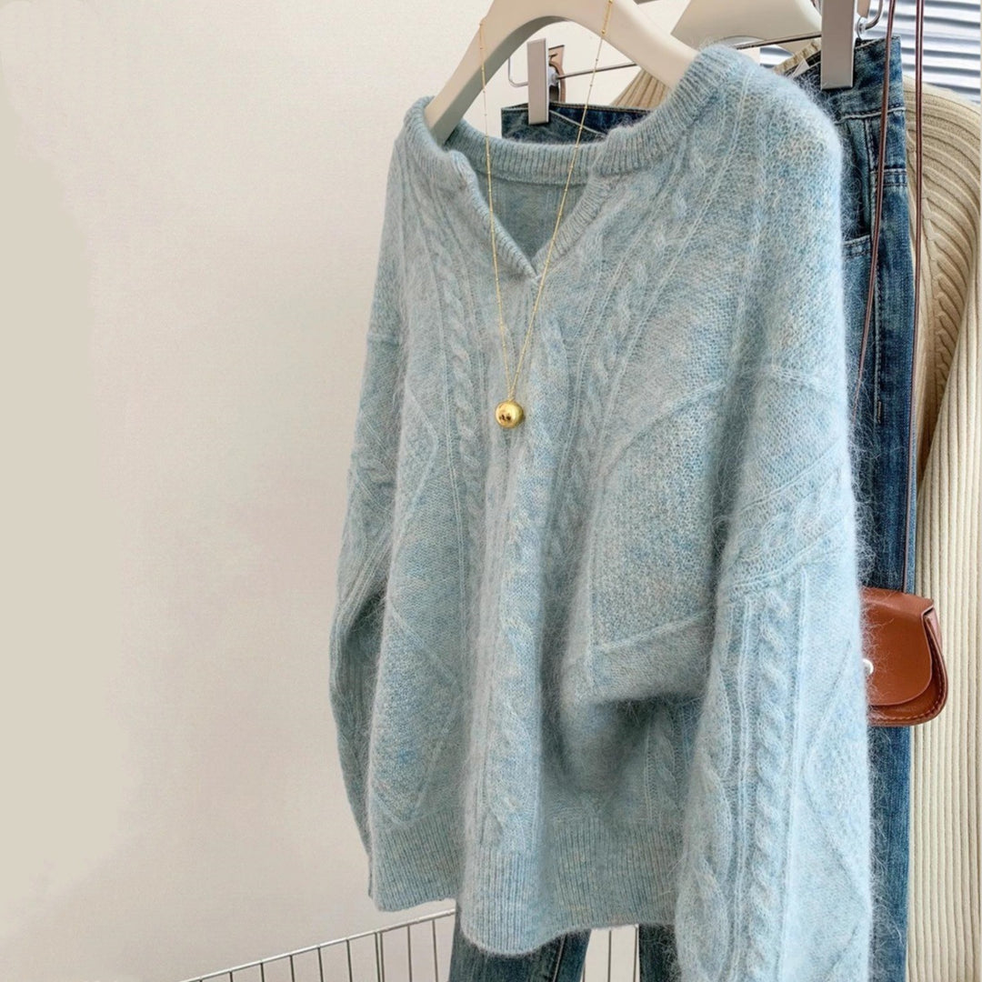 Damen Oversize Mohair-Optik Zopfmusterpullover mit V‑Ausschnitt und überschnittener Schulter Shop Nory