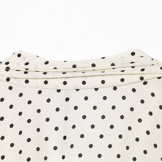 Damen Gepunktete Bluse mit V-Ausschnitt, Rüschen-Saum und Ballonärmeln Shop Nory