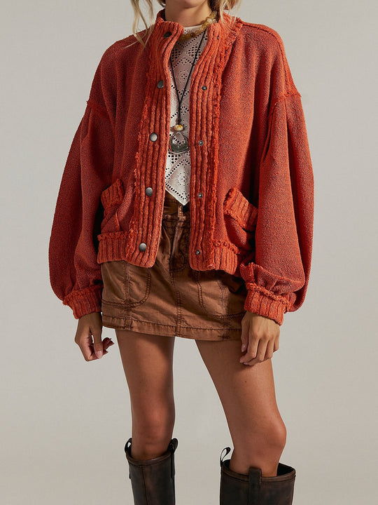 Damen Modische Strickjacke mit Knopfdetails