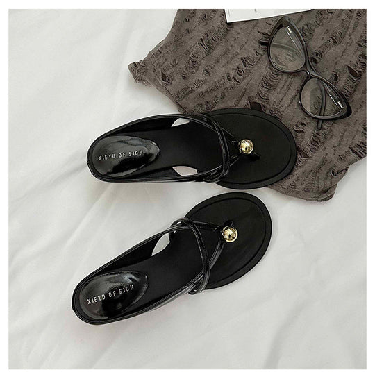 Damen Elegante Mule‑Sandalette mit Zehenring, filigranen Riemchen und sculpted Kitten‑Absatz Shop Nory