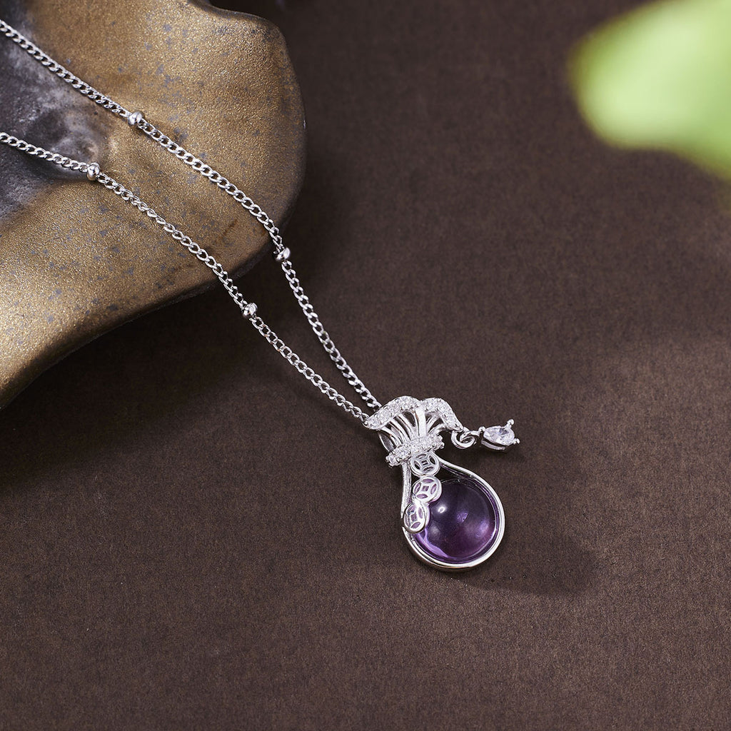 Damen elegante Halskette mit kunstvollem Anhänger und funkelnden Zirkonia Shop Nory