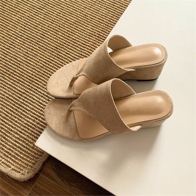 Damen elegante Wedge-Sandalen mit modernem Riemendesign