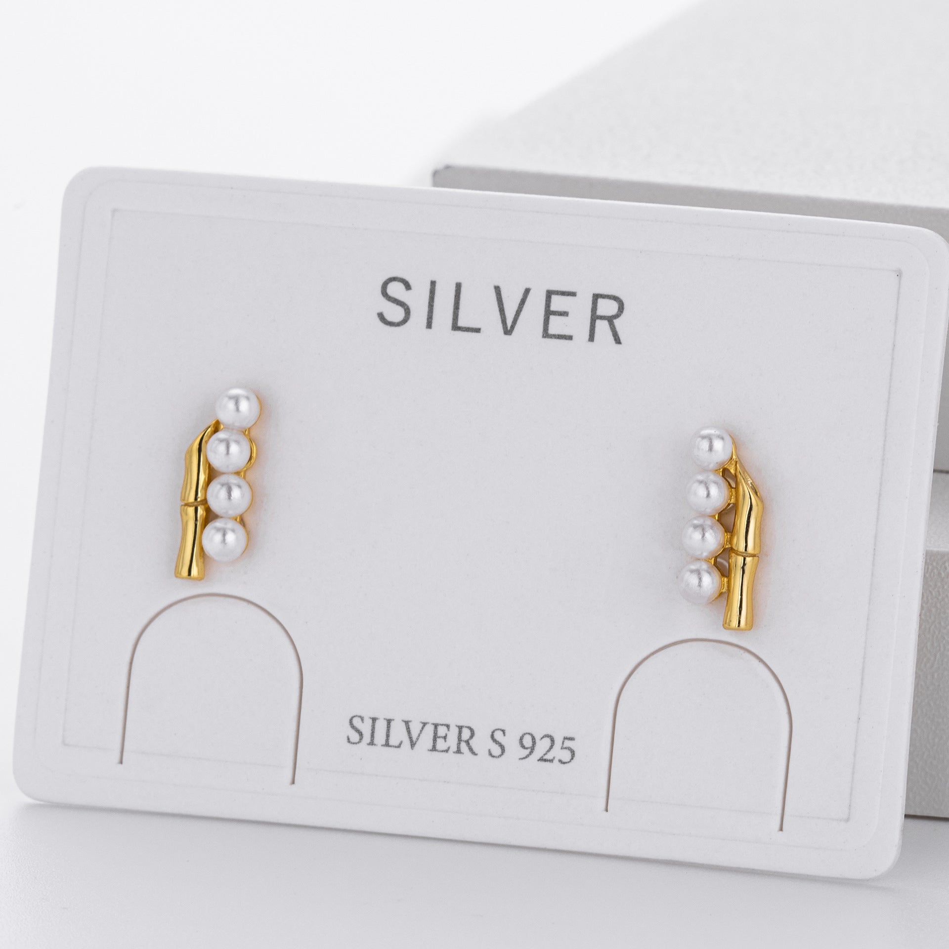 Damen Ohrstecker mit elegantem Perlen- und Zirkon-Design Shop Nory
