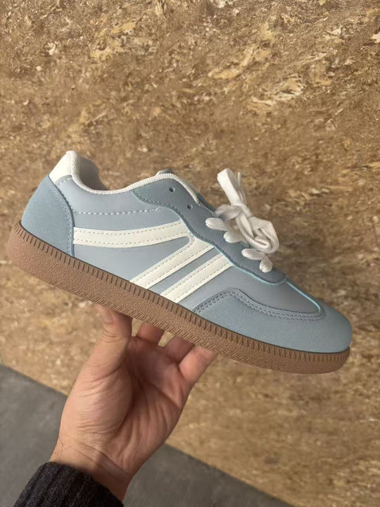 Damen Retro-Sneaker mit Gummisohle, leichtem Textilfutter und Komfortfußbett Shop Nory