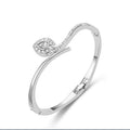 Damen Armreif mit elegantem Tropfenmotiv und funkelnden Zirkonia Shop Nory