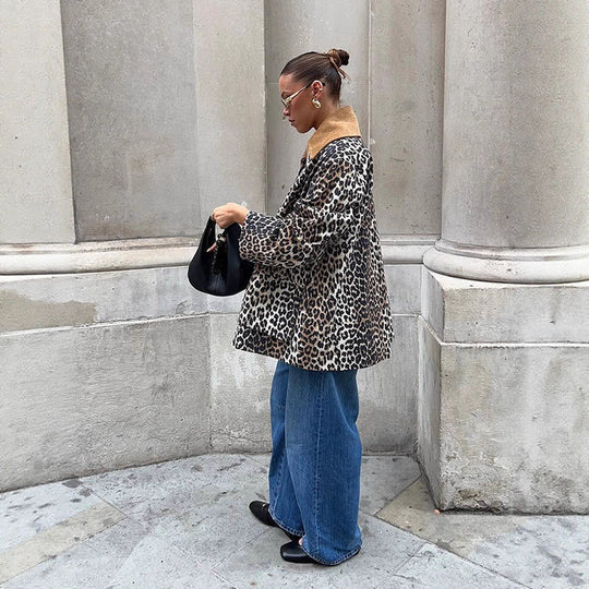 Damen Oversize-Fieldjacke mit Leoprint und kontrastierendem Cordkragen Shop Nory