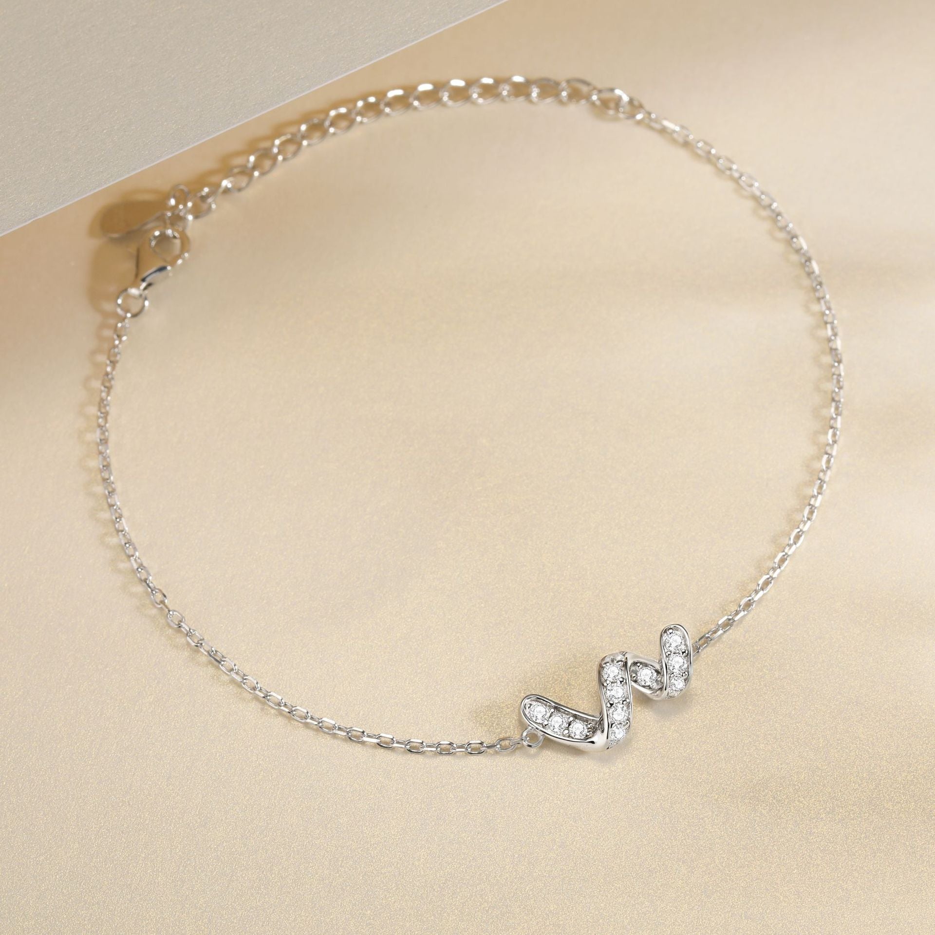 Damen elegantes Zirkonia-Armband mit verspieltem Design Shop Nory