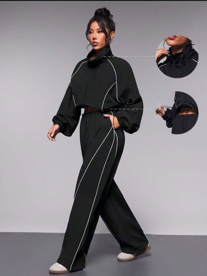 Damen modische Windbreaker-Jacke im lässigen Schnitt mit elastischen Details und hohem Kragen