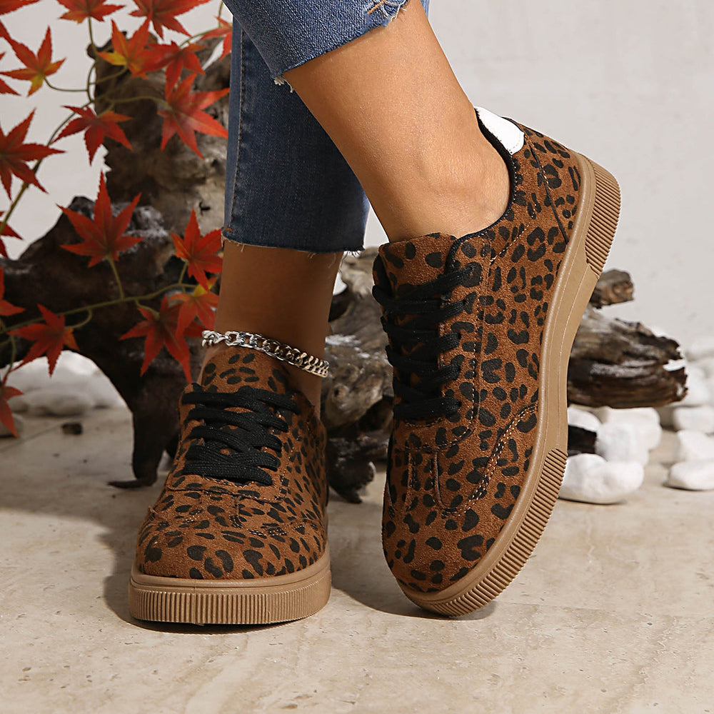 Damen Sneakers im attraktiven Leopardenmuster mit atmungsaktiver Oberflächenstruktur