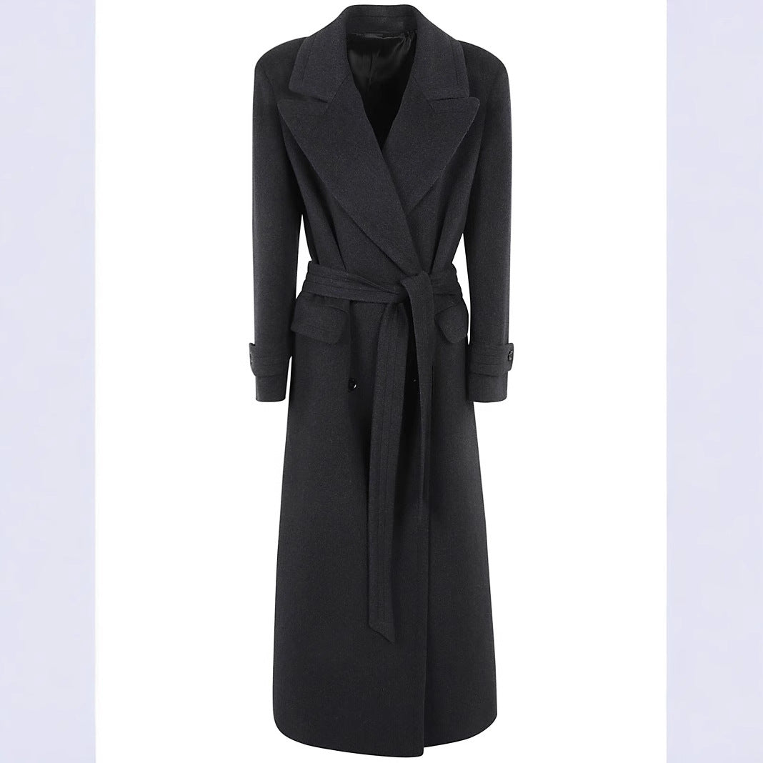 Damen Maxi-Mantel mit doppelreihiger Knopfleiste, weitem Revers und Pattentaschen Shop Nory
