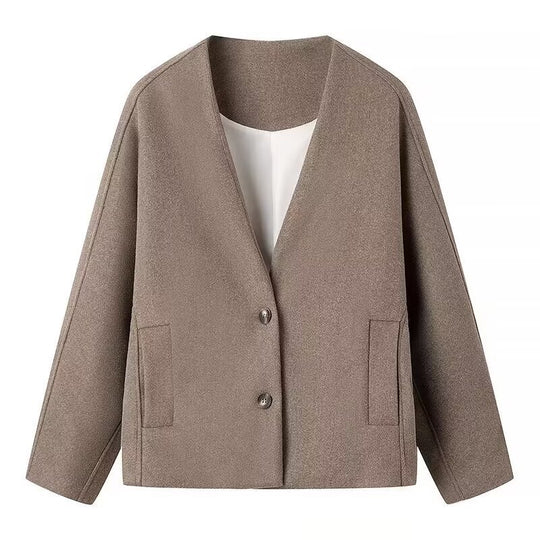 Damen Kurzjacke im Boxy‑Schnitt mit V‑Ausschnitt und Zwei‑Knopf‑Verschluss Shop Nory