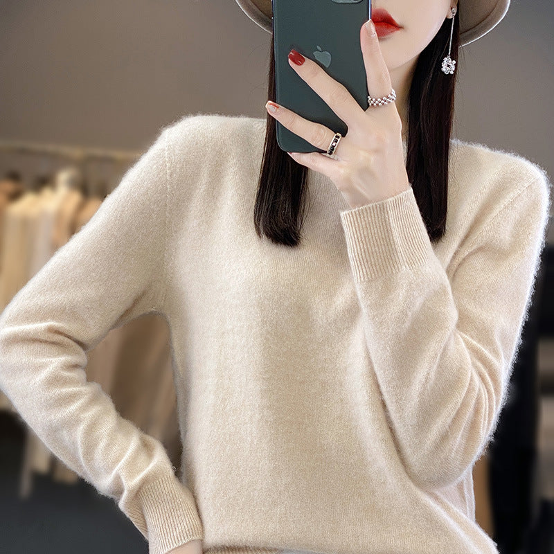 Damen Luxuriöser Feinstrick-Rundhalspullover mit softem Fluffy‑Finish und schmaler Bündchenform Shop Nory