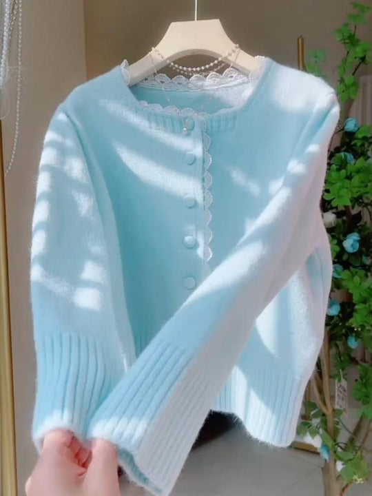 Damen Verspielte Strickjacke mit Spitzenelementen Shop Nory