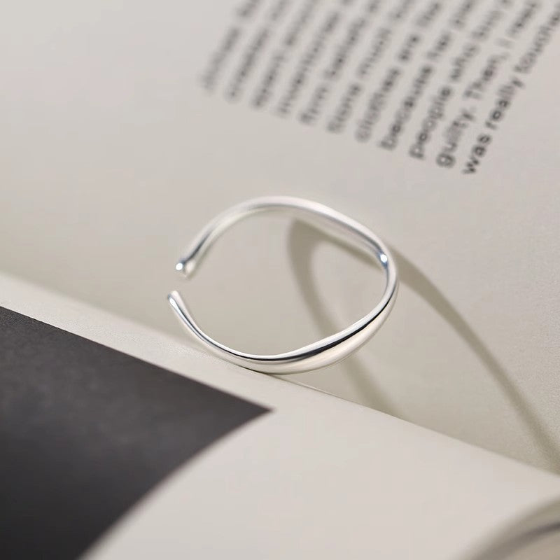 Damen Offener Ring mit geschwungenem Design und minimalistischer Ästhetik Shop Nory