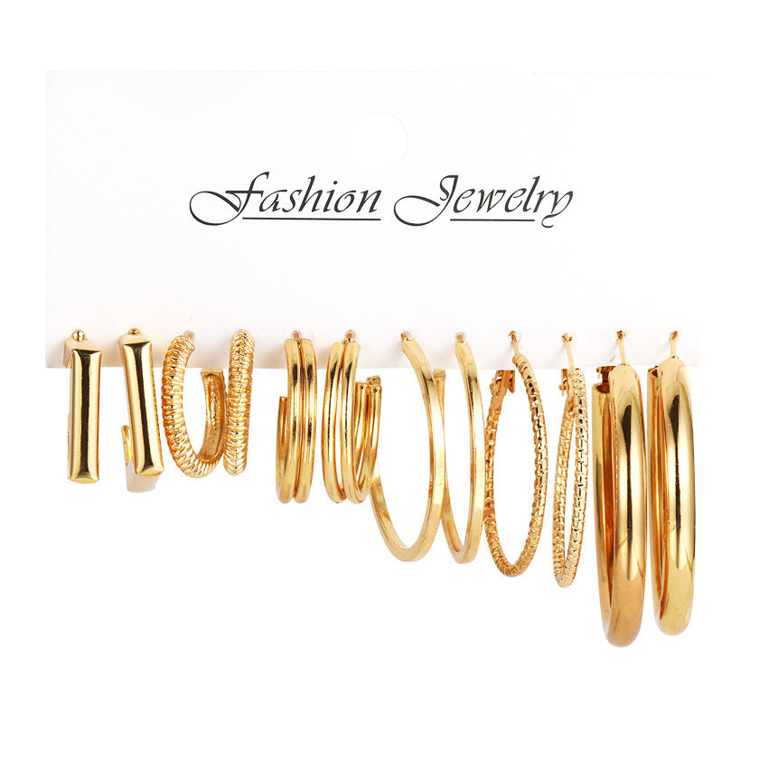 Damen Ohrstecker-Set mit eleganten, glänzenden Designs Shop Nory