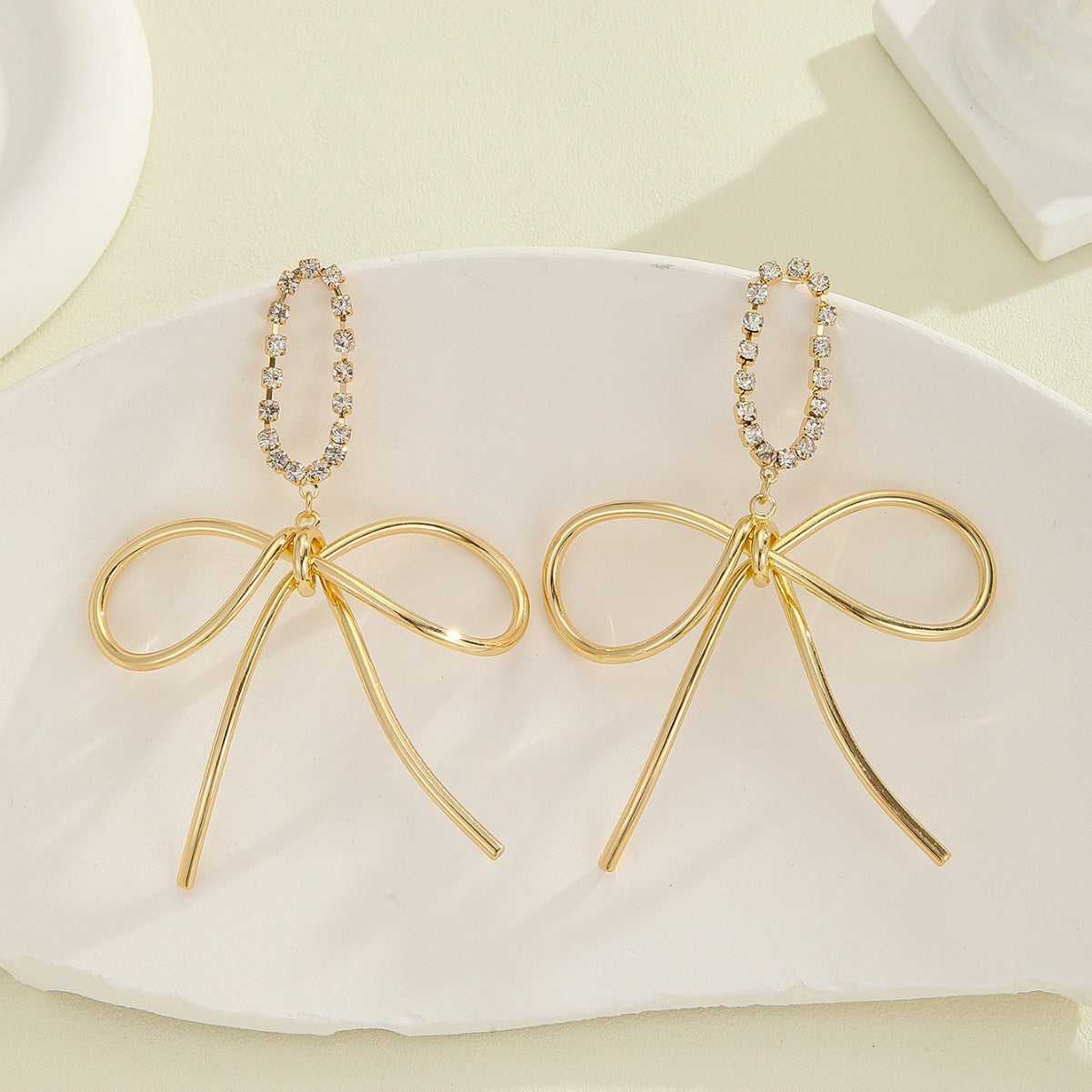 Damen Statement Ohrringe mit einzigartigem Schleifen-Design Shop Nory