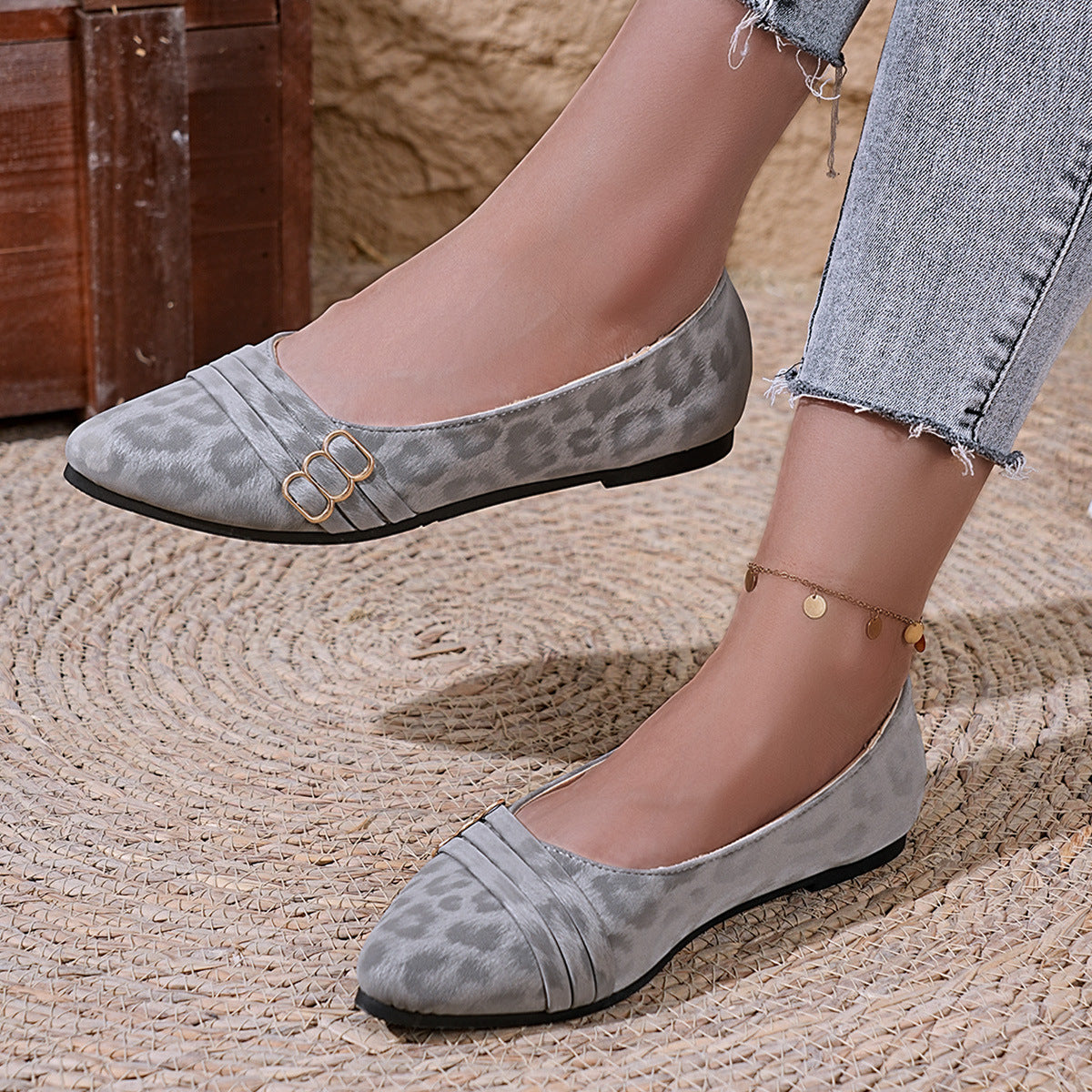 Damen Elegante und bequeme Ballerinas mit modischem Schleifenakzent und edlen Schnallen Shopnory