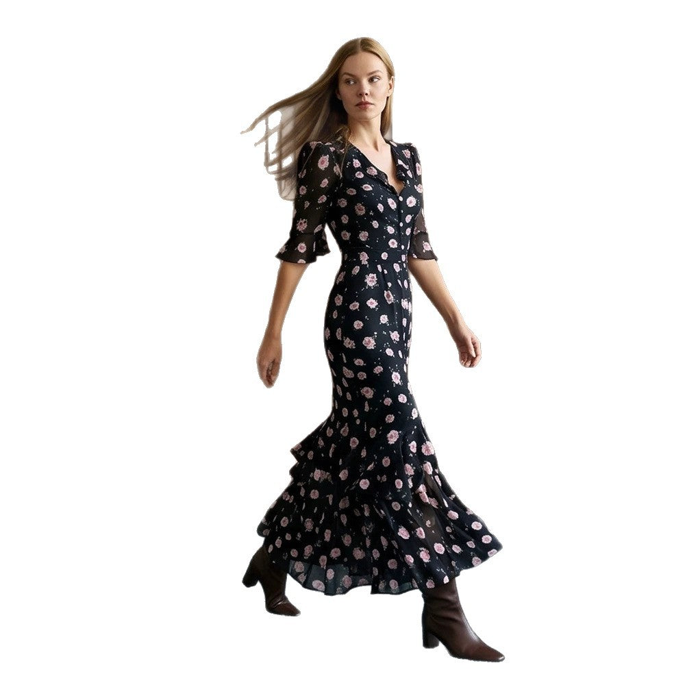 Damen Tailliertes Chiffon-Midikleid mit V-Ausschnitt, dreiviertel Ärmeln und Stufenvolant Shop Nory