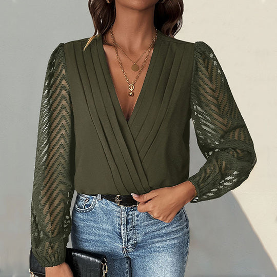 Damen V-Ausschnitt Bluse mit dekorativer Faltenpasse und transparenten Chevron-Ärmeln Shop Nory