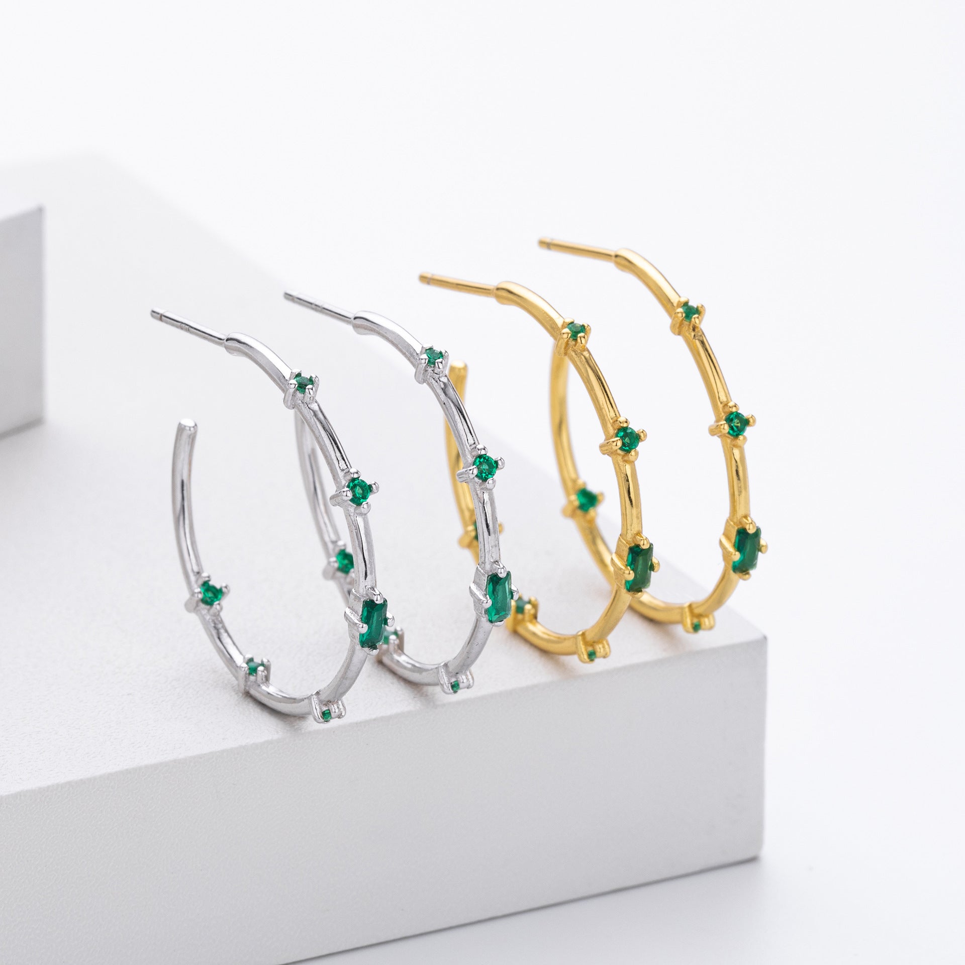 Damen Creolen mit funkelnden Zirkon-Akzenten und luxuriösem 925 Sterlingsilber Shop Nory