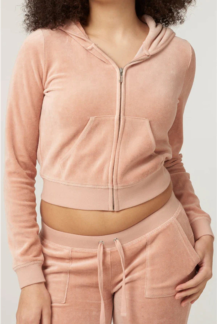 Damen Samtvelours Cropped-Zipjacke mit Kängurutasche und hochgeschnittener Bündchenhose Shop Nory