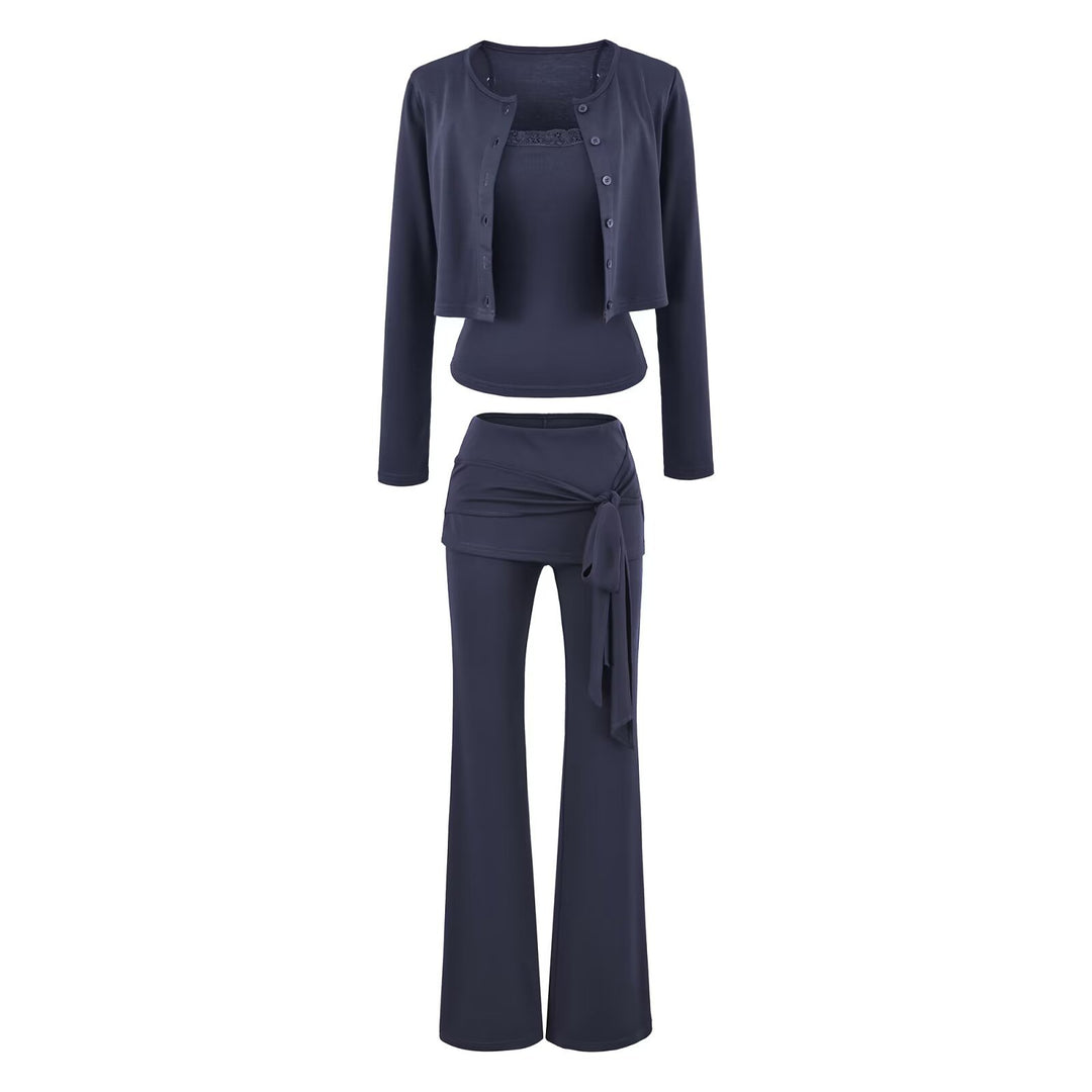 Damen dreiteiliges Lounge-Set mit kurzem Knopfcardigan, Spitzentop und Wickel-Schlaghose Shop Nory